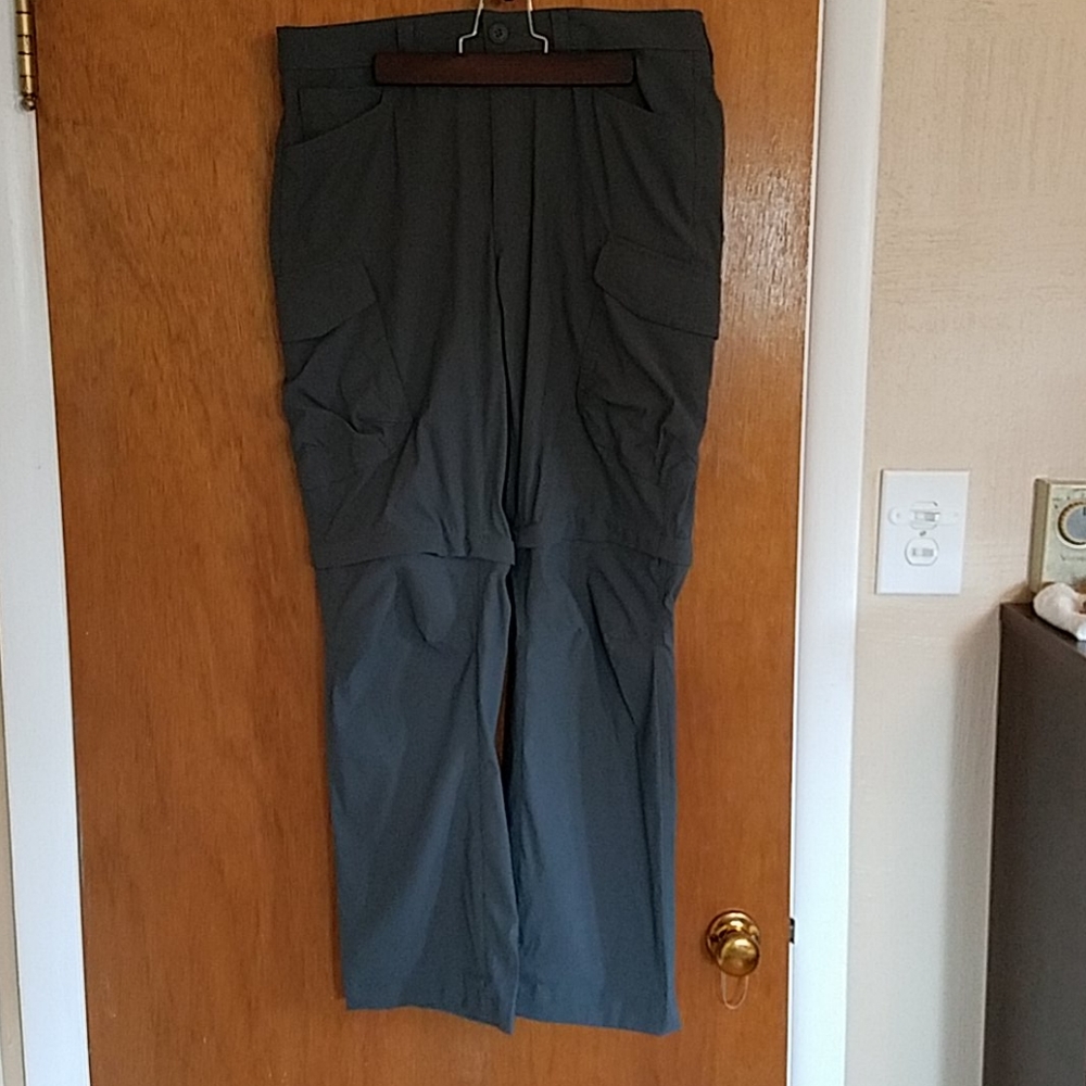 Eddie Bauer convertible cargo pants 32x30